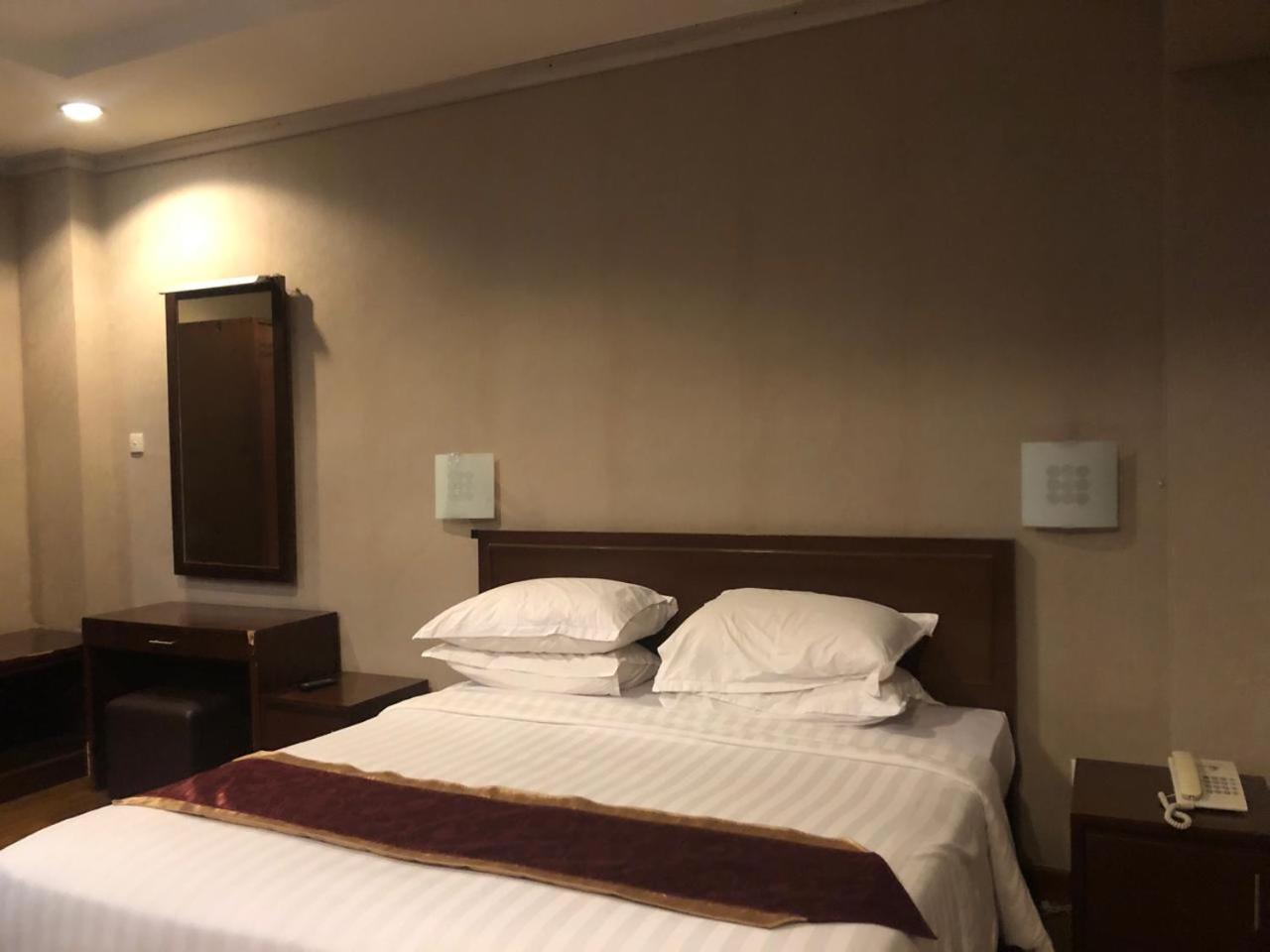 Enhaii Hotel バンドゥン エクステリア 写真