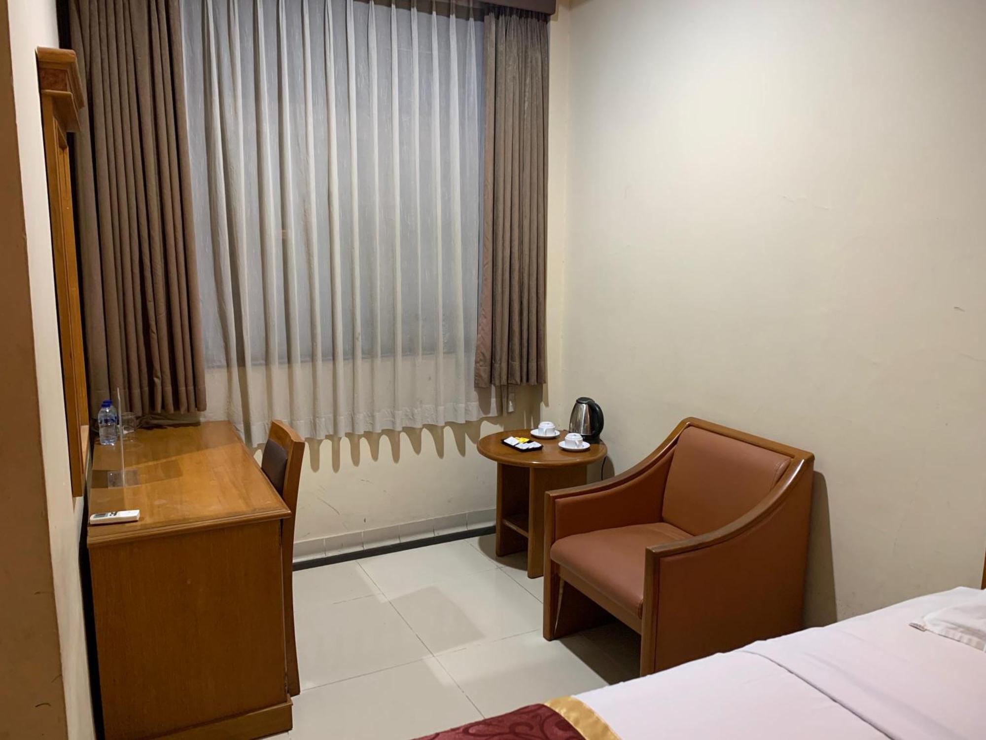 Enhaii Hotel バンドゥン エクステリア 写真